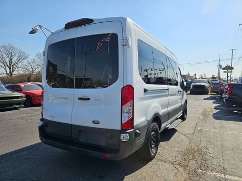 Used 2018 Ford Transit 350 XLT image 4