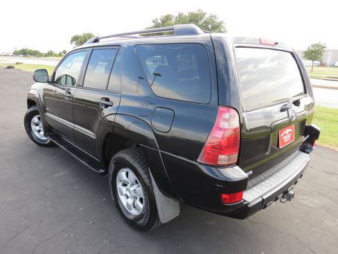 Used 2005 Toyota 4Runner SR5 image 5
