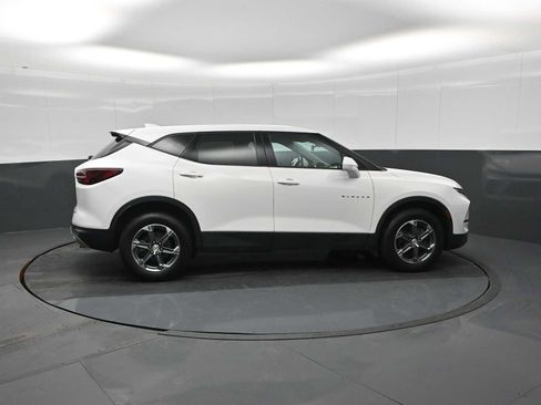 Used 2023 Chevrolet Blazer LT AWD/4WD image 7