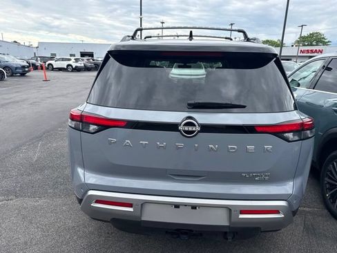 New 2025 Nissan Pathfinder Platinum w/ Lighting Package (N92) AWD/4WD image 4