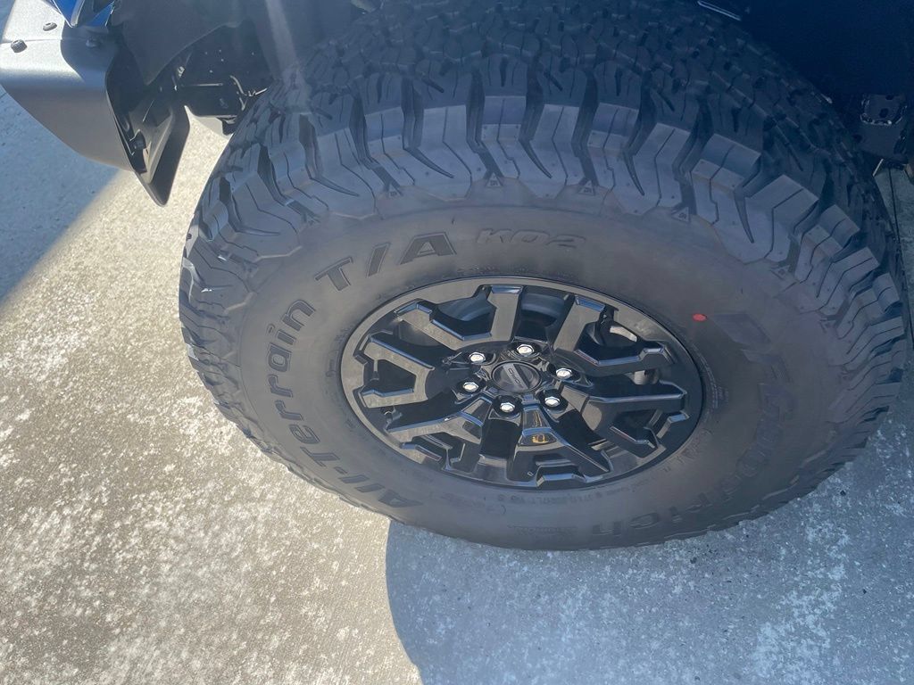 New 2026 Ford Bronco Raptor AWD/4WD image 9