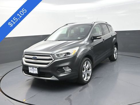 Used 2019 Ford Escape Titanium AWD/4WD image 4