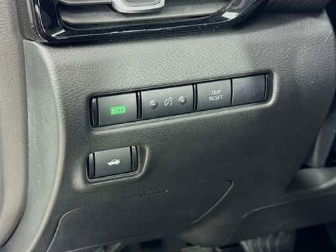 Used 2024 Nissan Sentra SV image 10