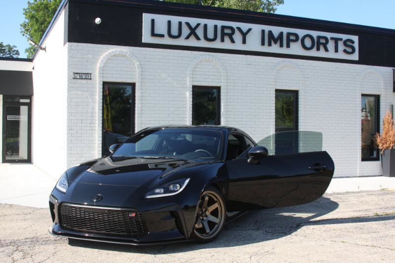 Used 2023 Toyota GR86 Premium w/ ALL Weather Mat Package (TMS) RWD image 2
