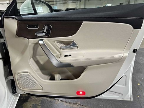 Certified 2023 Mercedes-Benz CLA 250 4MATIC image 10