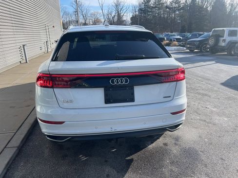 Used 2022 Audi Q8 Premium image 33