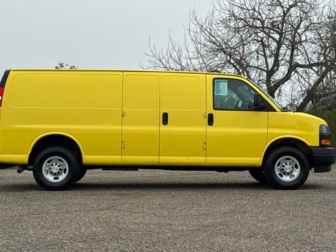 Certified 2023 Chevrolet Express 3500 Extended w/ Driver Convenience Package image 3