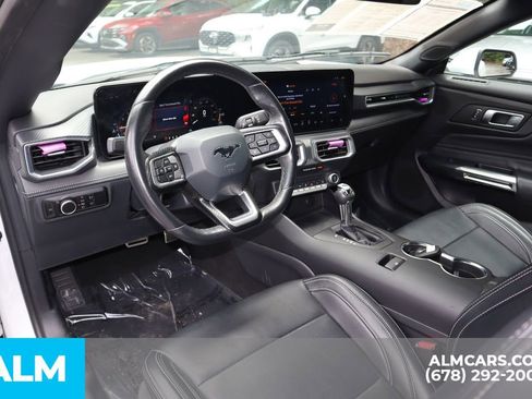 Used 2025 Ford Mustang Premium RWD image 10