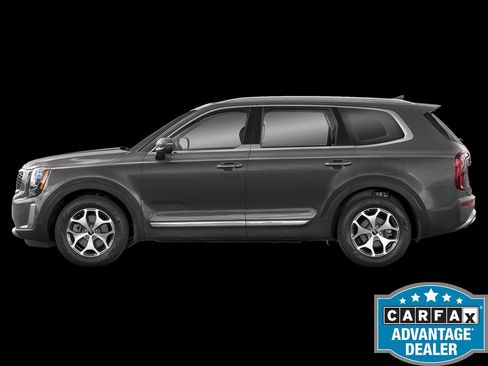 Used 2022 Kia Telluride EX w/ EX Premium Package image 3