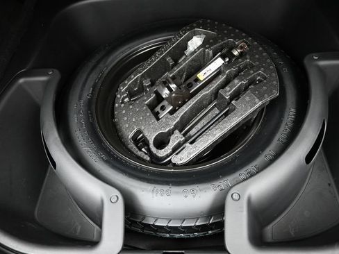 Used 2020 Jeep Grand Cherokee Altitude RWD image 24