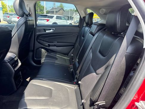 Used 2019 Ford Edge Titanium w/ Equipment Group 301A AWD/4WD image 24