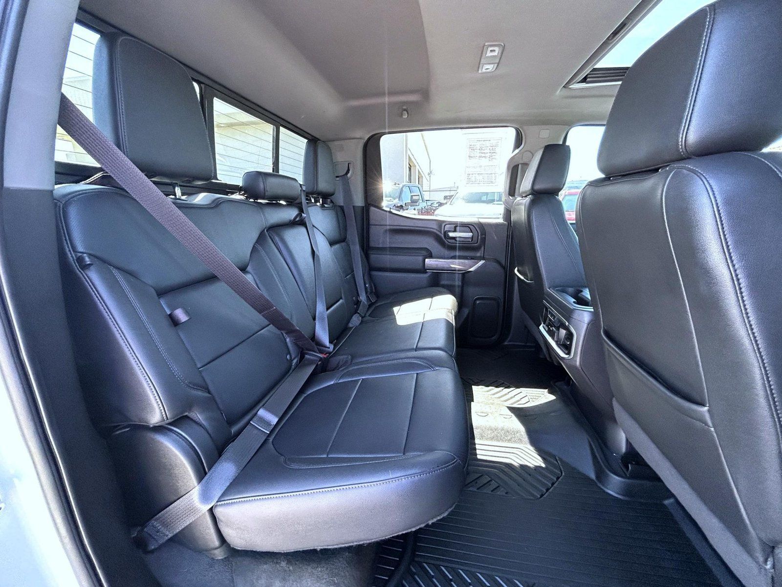 Used 2021 Chevrolet Silverado 1500 LTZ w/ LTZ Premium Package AWD/4WD image 19