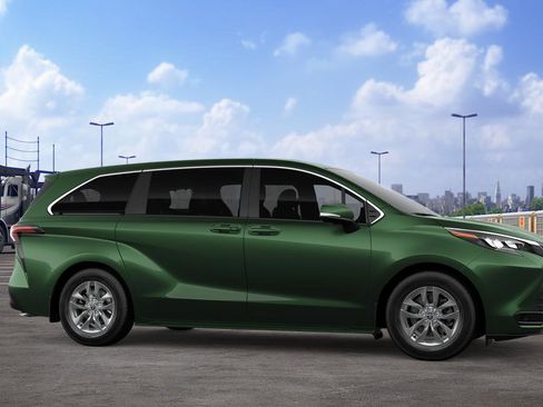 New 2026 Toyota Sienna LE AWD/4WD image 15