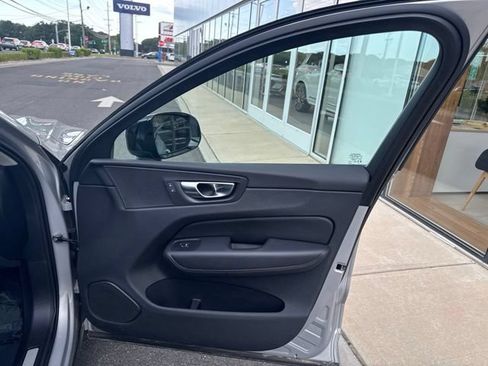 Used 2025 Volvo XC60 B5 Plus AWD/4WD image 14