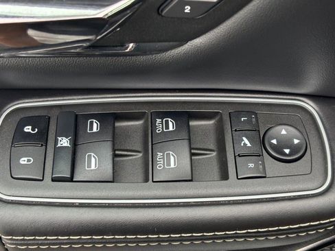 Used 2023 RAM 1500 Limited w/ Body Color Bumper Group image 28