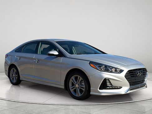 Used 2018 Hyundai Sonata Limited w/ Limited Ultimate Package 03 image 1