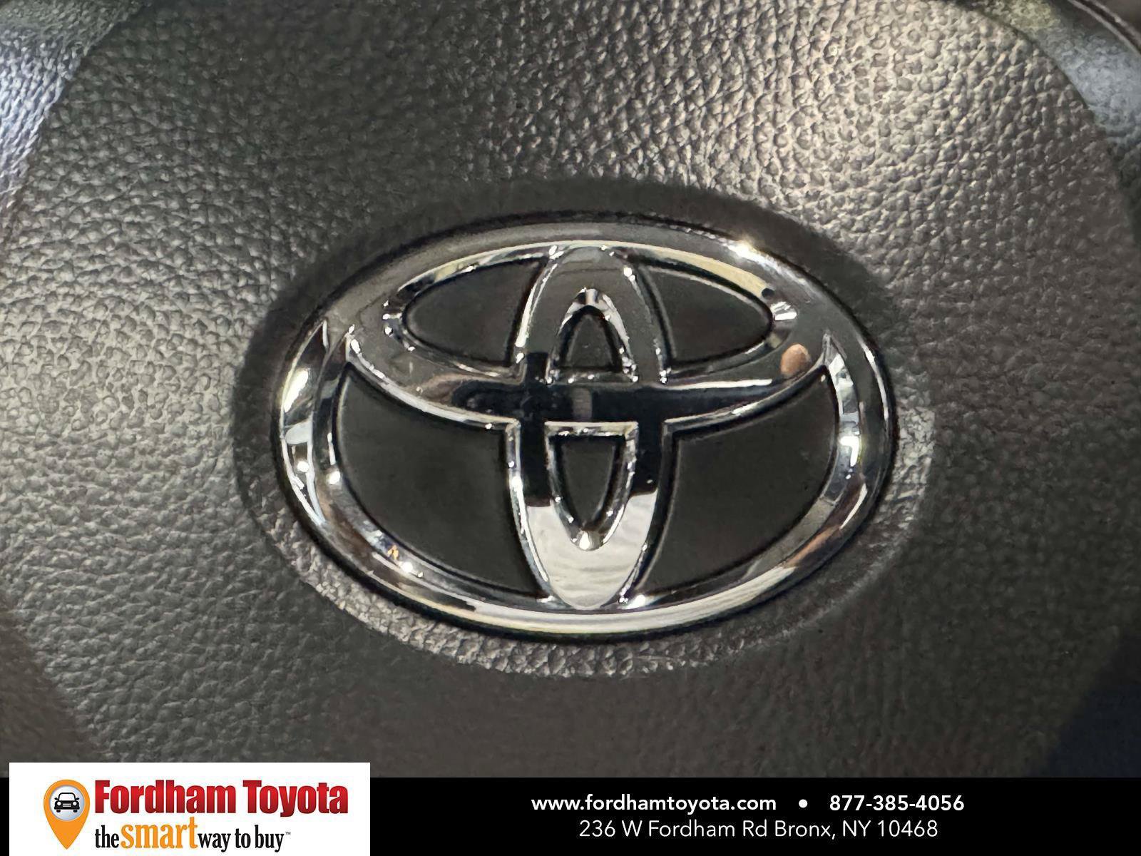 Used 2026 Toyota Corolla LE w/ LE Premium Package FWD image 34