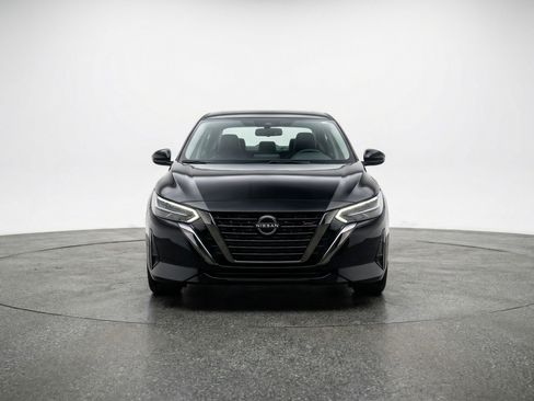 Used 2025 Nissan Sentra S image 2