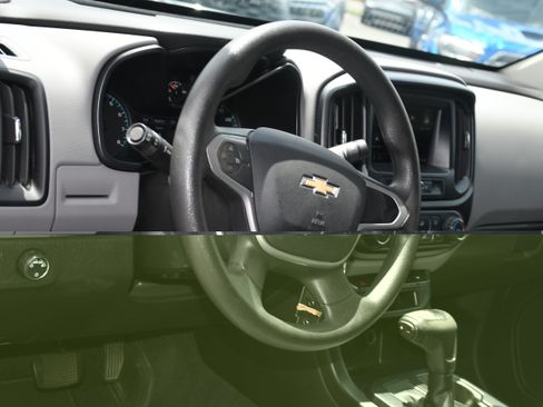 Used 2019 Chevrolet Colorado W/T w/ WT Convenience Package RWD image 8