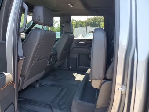 Used 2024 GMC Sierra 1500 AT4 w/ Technology Package AWD/4WD image 14