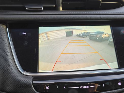 Used 2017 Cadillac XT5 Luxury w/ Driver Awareness Package image 31