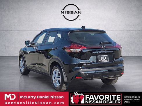 Used 2025 Nissan Kicks Play S FWD image 4