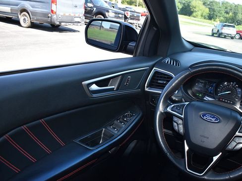 Used 2024 Ford Edge ST-Line AWD/4WD image 19