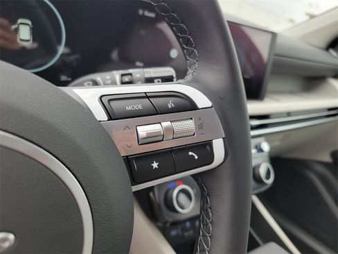 New 2026 Hyundai Tucson SEL image 16