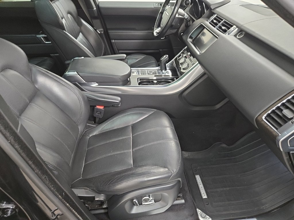 Used 2017 Land Rover Range Rover Sport HSE AWD/4WD image 27