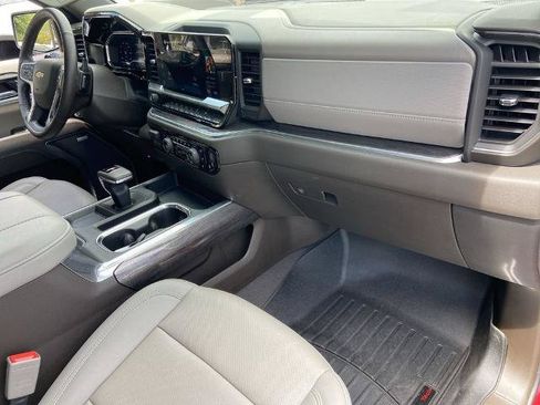 Used 2025 Chevrolet Silverado 1500 LTZ w/ LTZ Premium Package RWD image 24