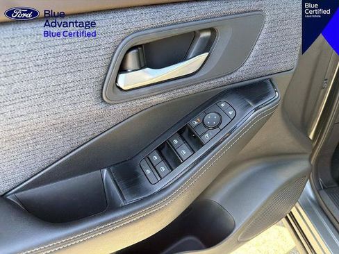 Used 2023 Nissan Rogue SV FWD image 17