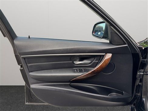 Used 2015 BMW 328i xDrive Wagon image 20