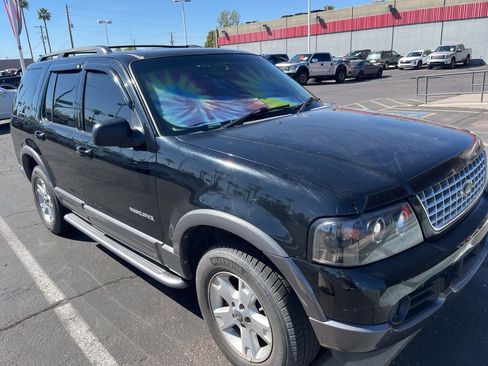 Used 2004 Ford Explorer XLT image 1