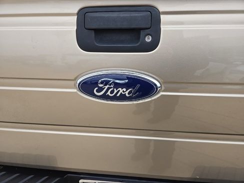 Used 2011 Ford F150 XLT w/ XLT Convenience Pkg image 39