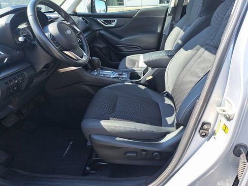 Used 2021 Subaru Forester Premium AWD/4WD image 26