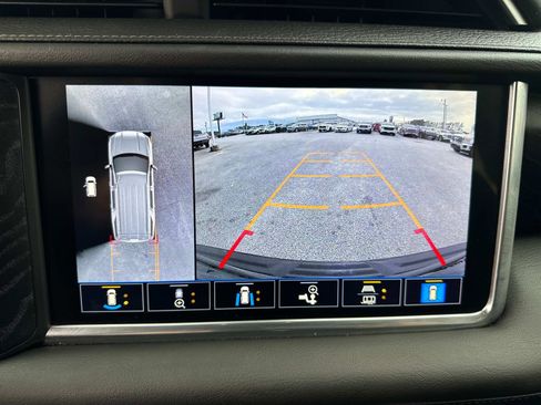 Used 2021 GMC Yukon Denali image 29