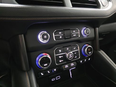 Used 2022 GMC Yukon AT4 AWD/4WD image 22