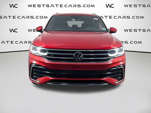 Used 2024 Volkswagen Tiguan SEL R-Line image 4