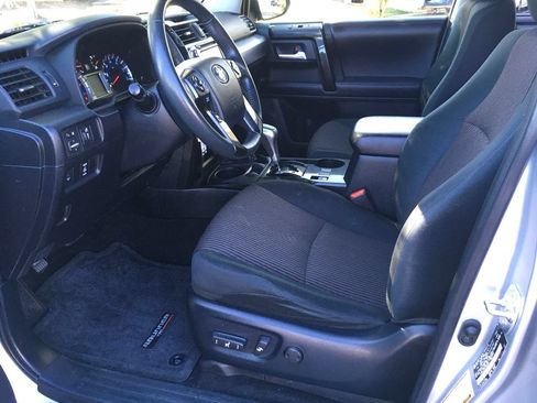 Used 2018 Toyota 4Runner TRD Off-Road w/ TRD Performance Package AWD/4WD image 20
