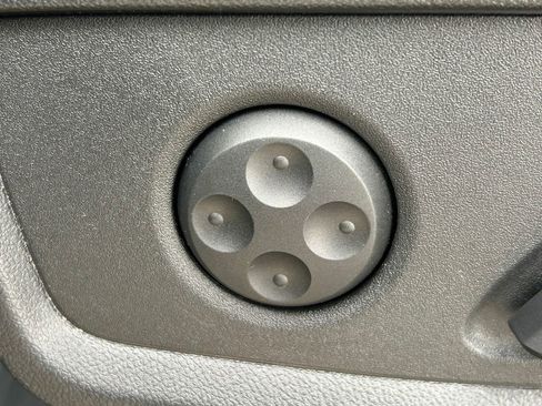 Used 2025 Audi Q5 2.0T Premium image 31