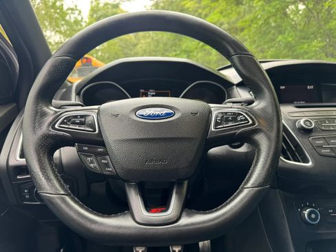 Used 2016 Ford Focus ST FWD image 19