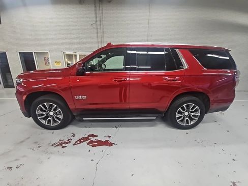 Used 2021 Chevrolet Tahoe LT w/ Luxury Package image 4