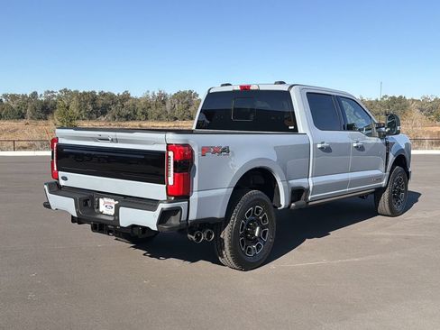 New 2026 Ford F250 Platinum AWD/4WD image 4