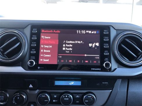 Used 2021 Toyota Tacoma TRD Sport image 11