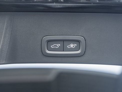 New 2026 Volvo XC40 B5 Plus w/ Protection Package Premier image 10