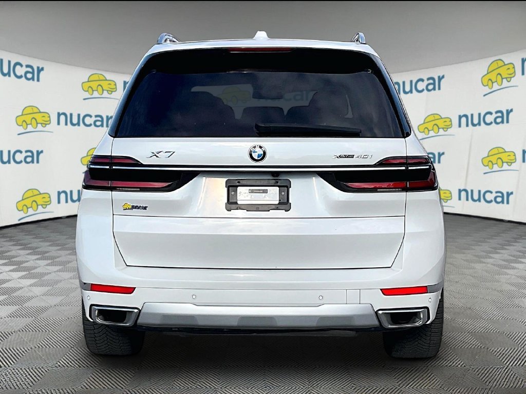 Used 2025 BMW X7 xDrive40i AWD/4WD image 5