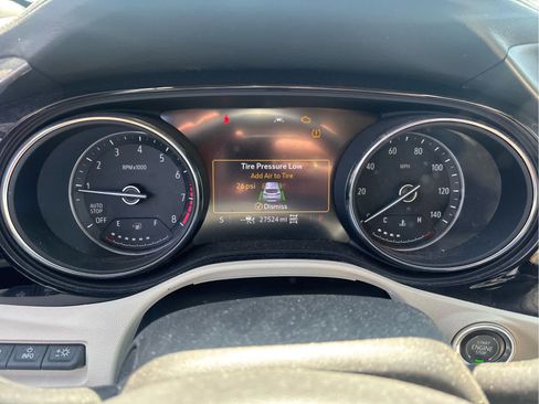 Used 2020 Buick Encore GX Essence w/ Advanced Technology Package AWD/4WD image 8