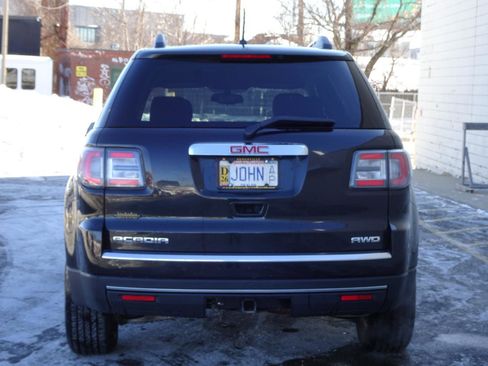 Used 2015 GMC Acadia SLE image 6