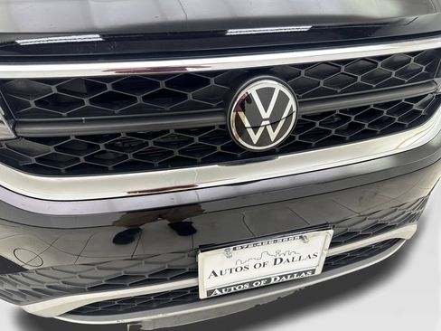 Used 2023 Volkswagen Taos SE AWD/4WD image 24
