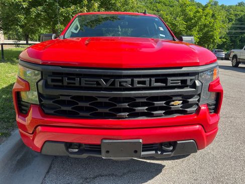 Used 2022 Chevrolet Silverado 1500 Custom AWD/4WD image 2